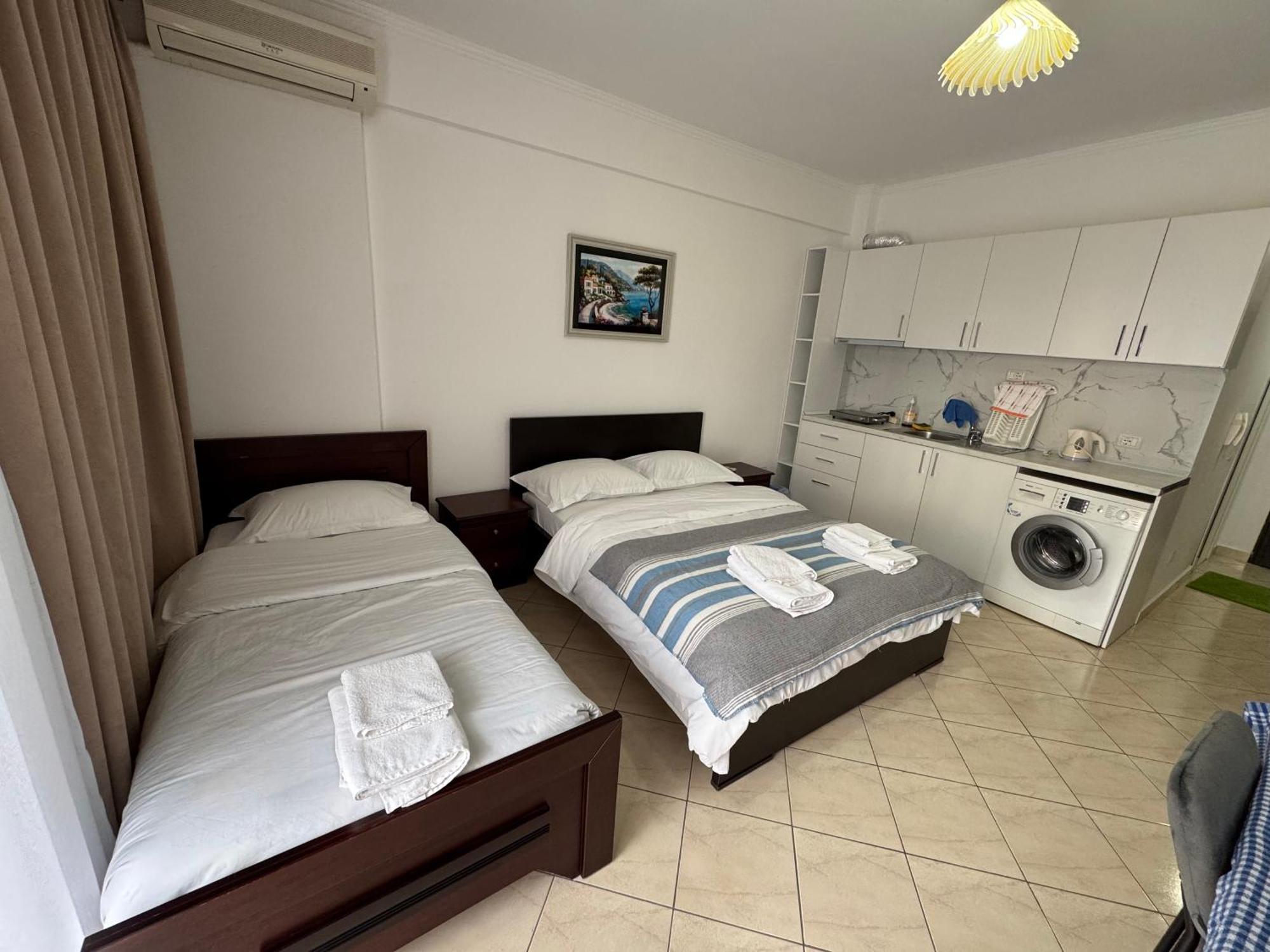 Comfort Apartments Promenade Sarandë Esterno foto