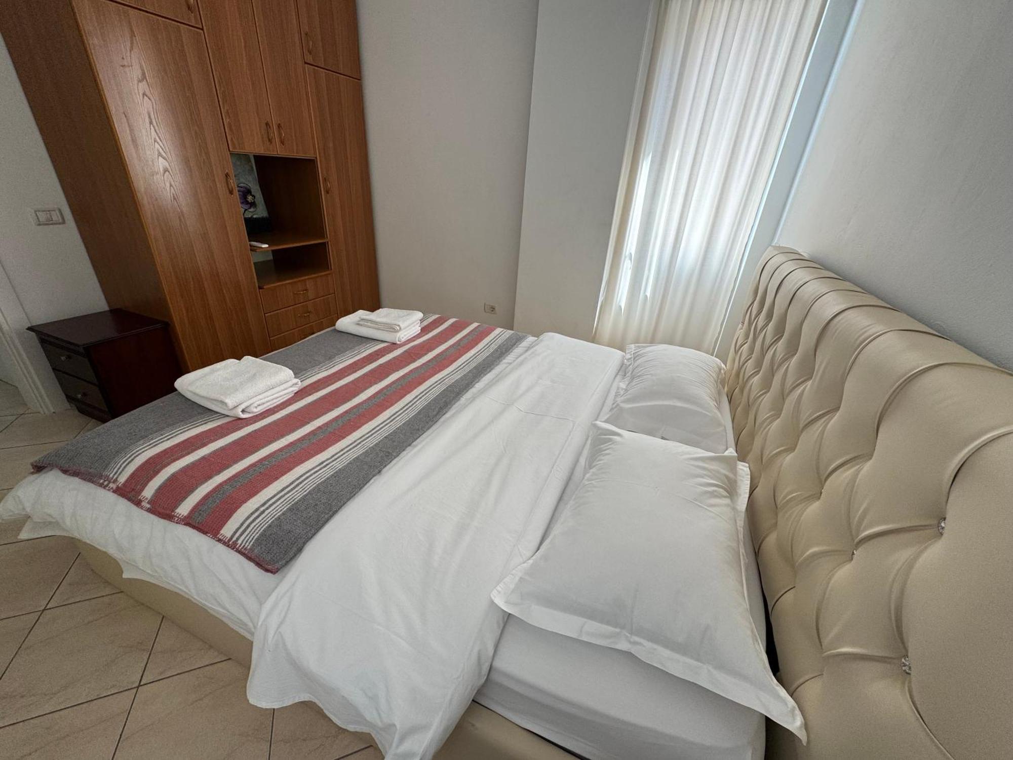Comfort Apartments Promenade Sarandë Esterno foto