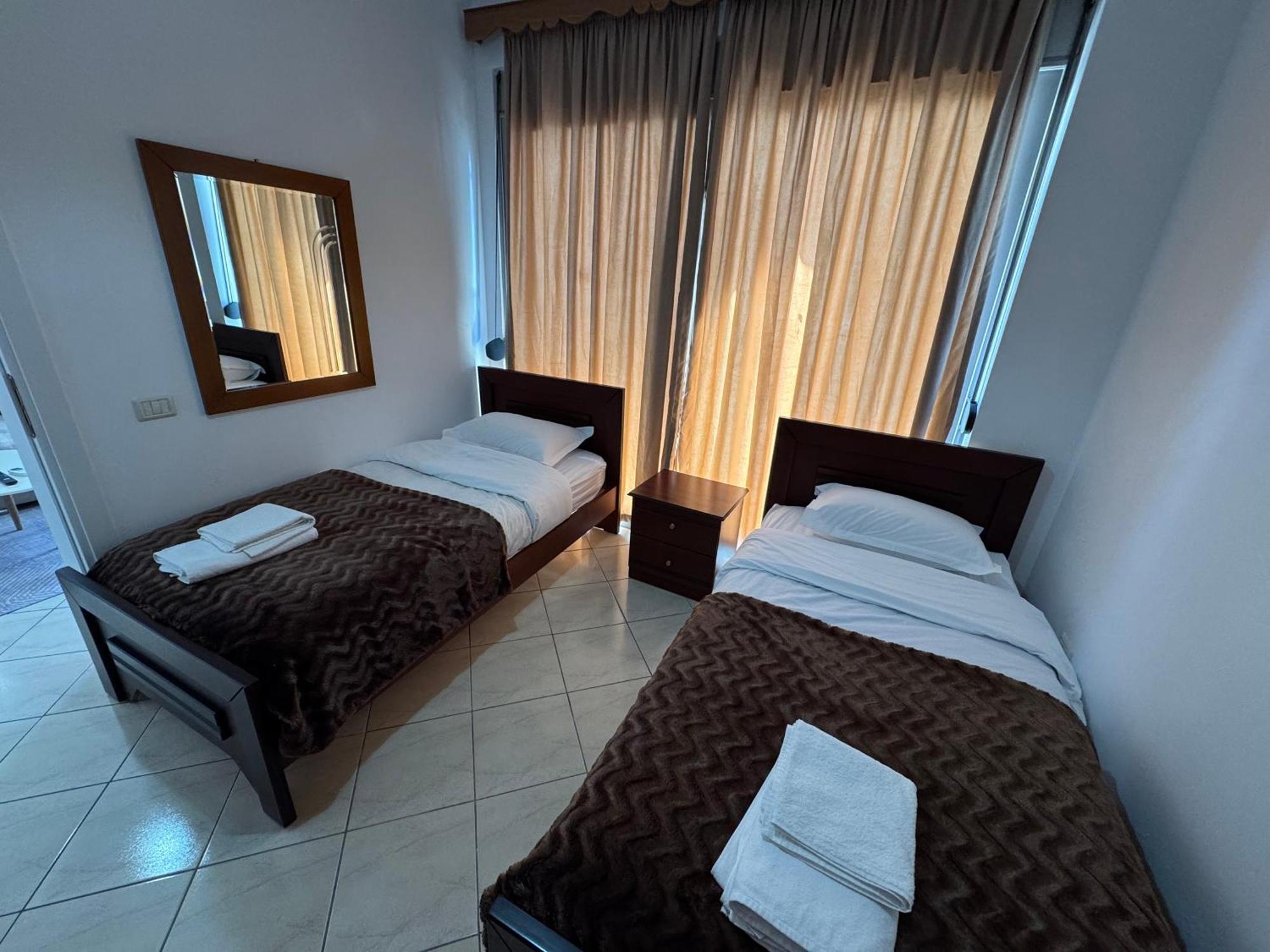 Comfort Apartments Promenade Sarandë Esterno foto